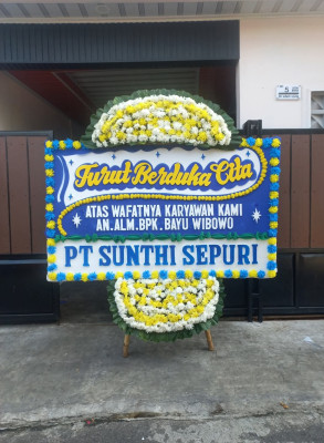 Papan Bunga Duka di Gunung Ibul Barat